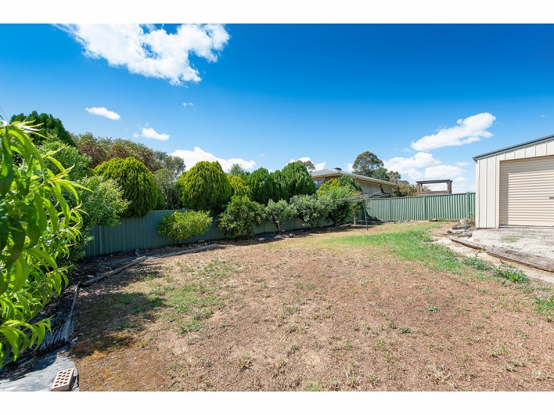 122 Clarke Street, Howlong NSW 2643
