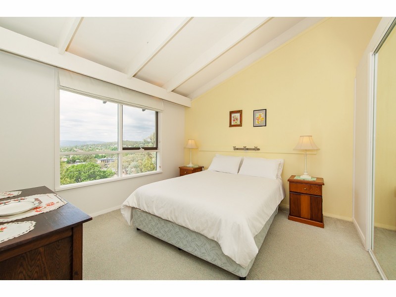 4 Bunker Court, Albury NSW 2640