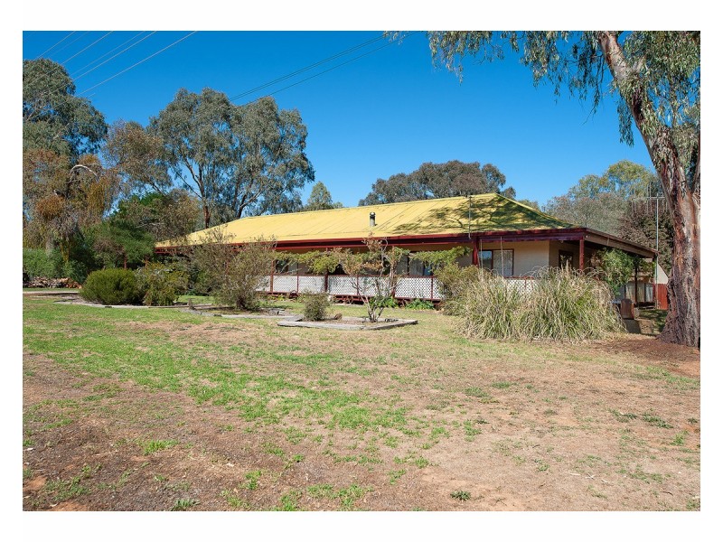 47 Lowe Street, Howlong NSW 2643