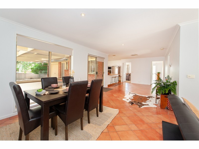 11 Fenwick Court, Wodonga VIC 3690