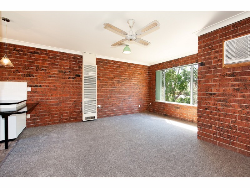 1/674 Wilkinson Street, Glenroy NSW 2640