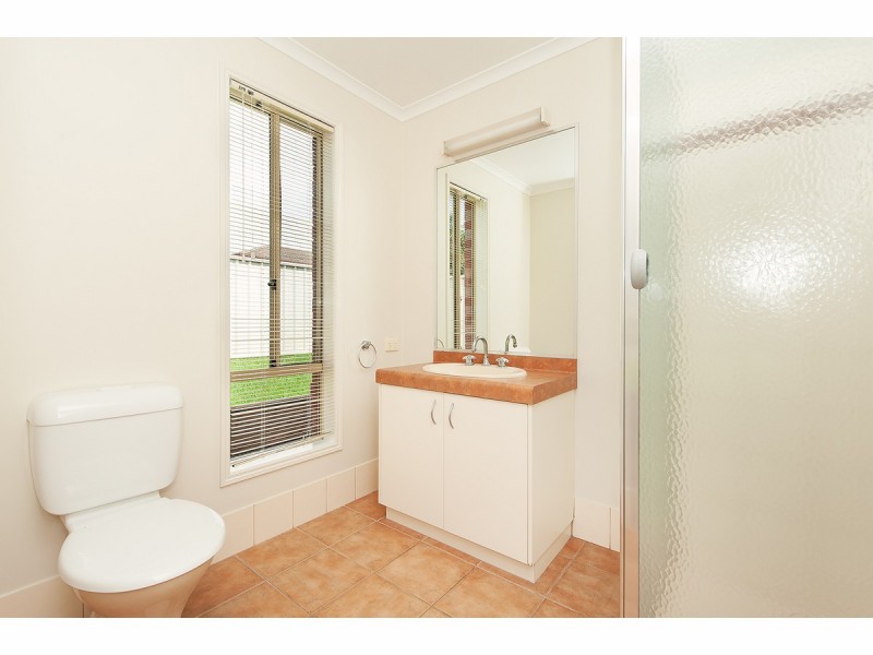7 Hawk Place, West Wodonga VIC 3690