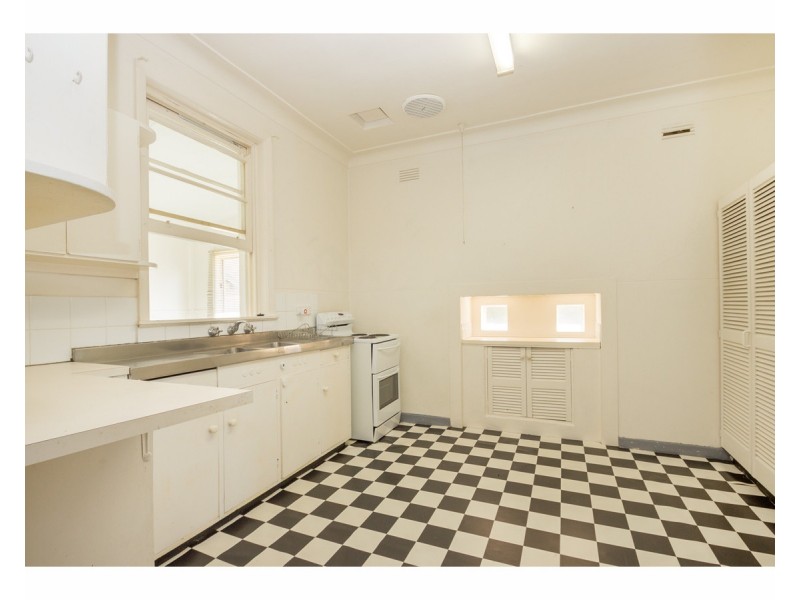 423 Wagga Road, Lavington NSW 2641