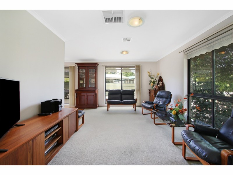 121 – 123 Clarke Street, Howlong NSW 2643