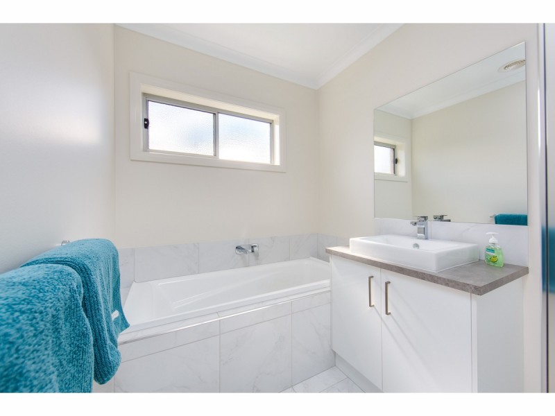 191 Kosciuszko Road, Thurgoona NSW 2640