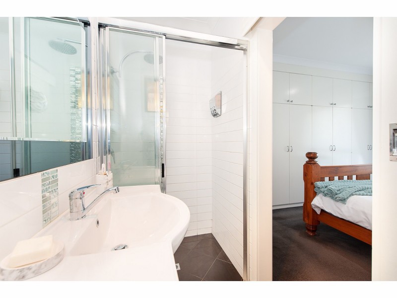 707 Yambla Avenue, Albury NSW 2640