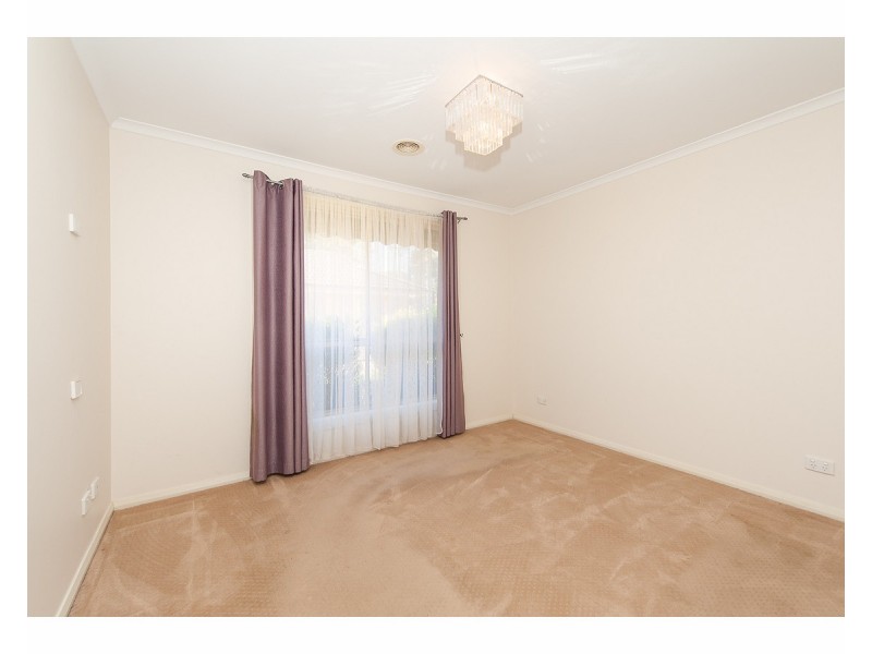 1/460 Parnall Street, Lavington NSW 2641