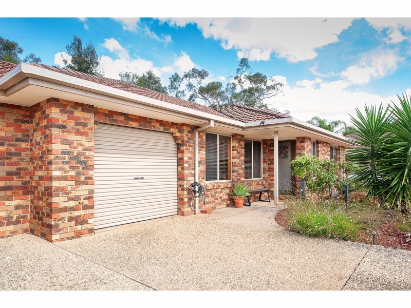 2/1-5 La Fontaine Avenue, Lavington NSW 2641