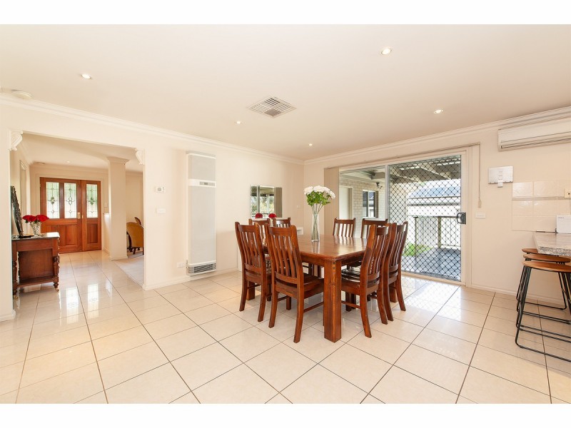 32 Winnell Court, Thurgoona NSW 2640