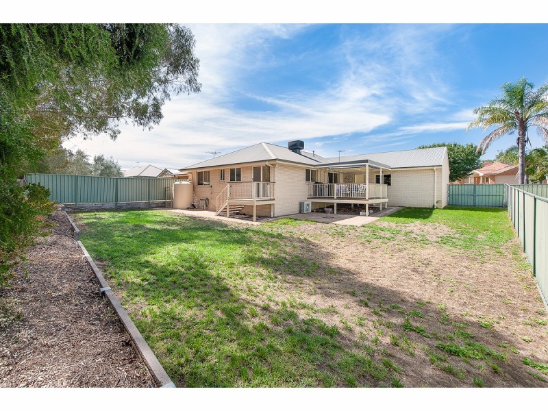 32 Winnell Court, Thurgoona NSW 2640