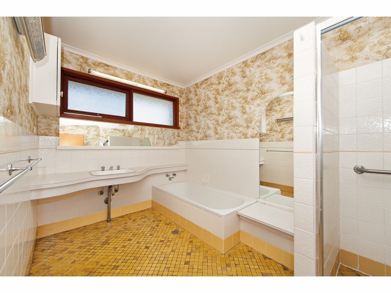 421 Duffy Crescent, North Albury NSW 2640