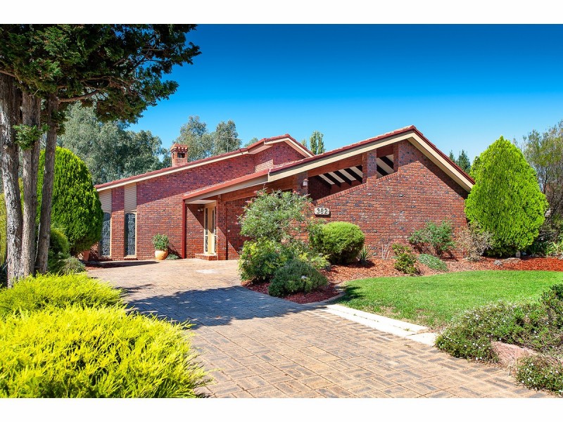 382 Poplar Drive, Lavington NSW 2641