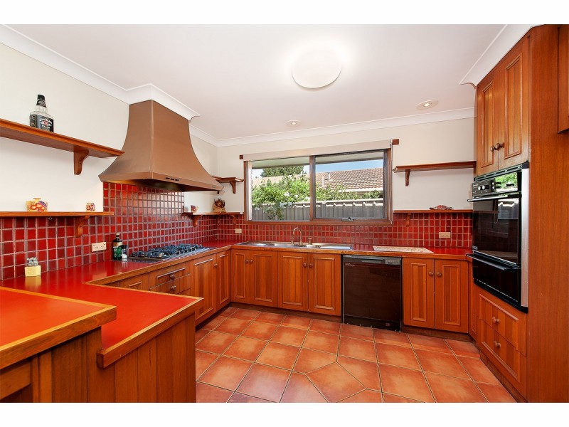 382 Poplar Drive, Lavington NSW 2641