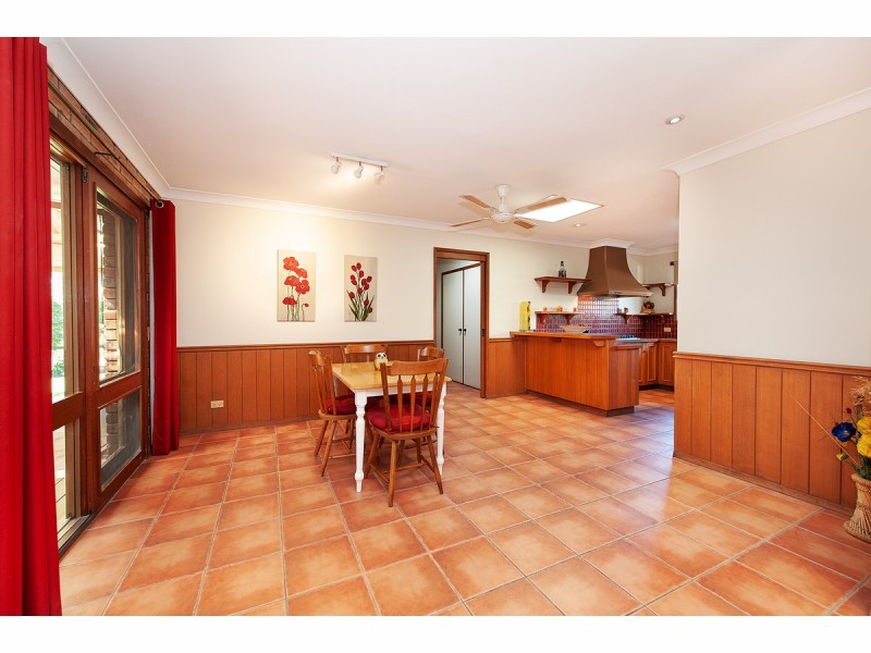 382 Poplar Drive, Lavington NSW 2641