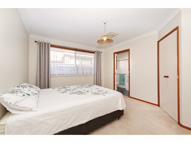 382 Poplar Drive, Lavington NSW 2641