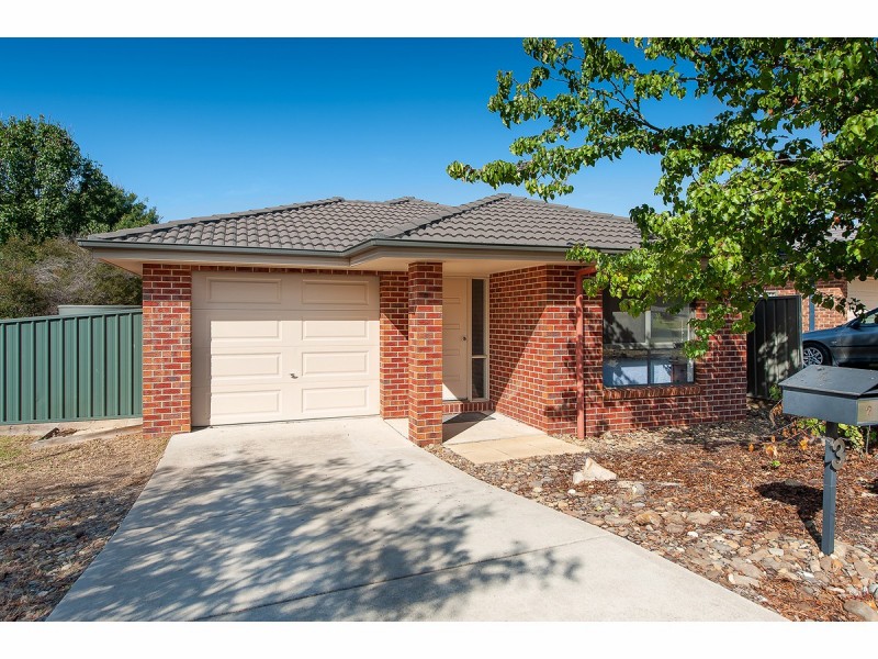 2/3 Swallow Street, Thurgoona NSW 2640