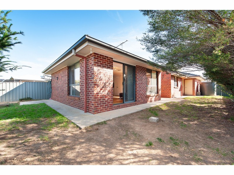 2/3 Swallow Street, Thurgoona NSW 2640