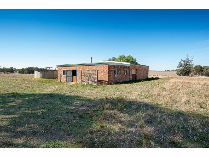 111 Nation Road, Jindera NSW 2642