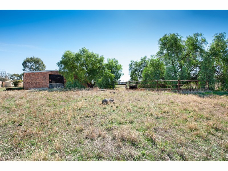 111 Nation Road, Jindera NSW 2642