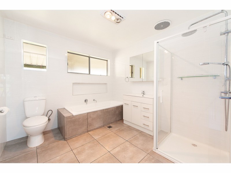 357 Dick Road, Lavington NSW 2641