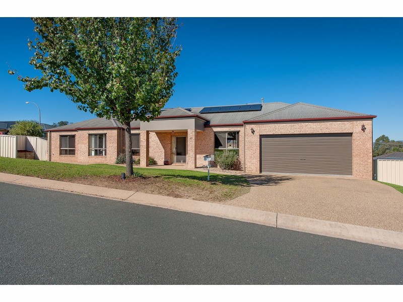 57 Dryandra Way, Thurgoona NSW 2640