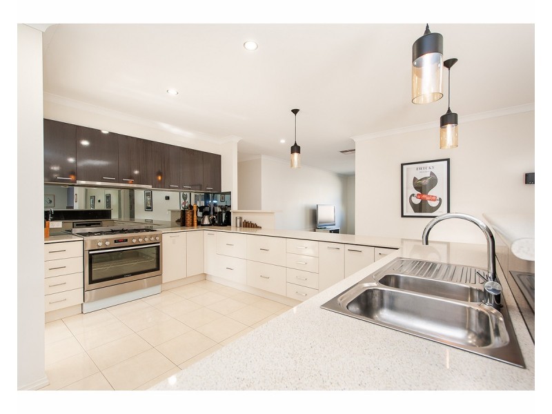 639 Storey Street, Springdale Heights NSW 2641