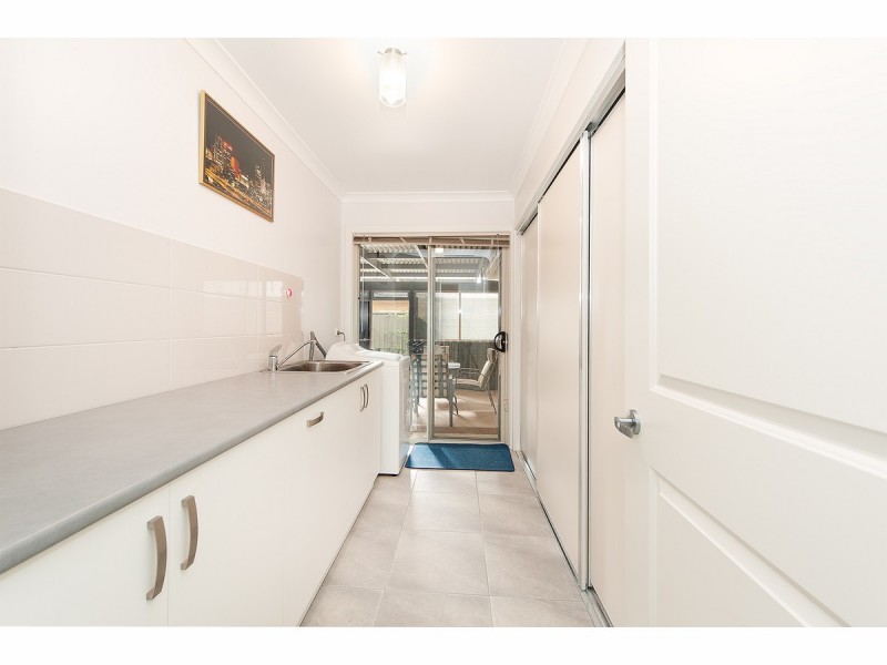 14 Gilson Place, Howlong NSW 2643