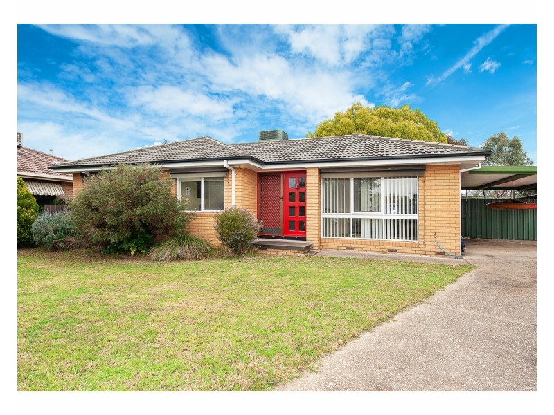 17 Kensington Court, Thurgoona NSW 2640