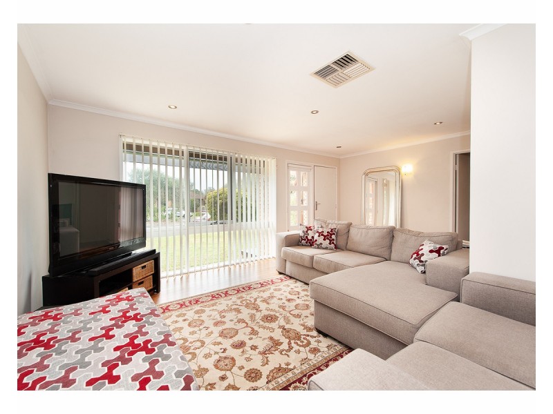 17 Kensington Court, Thurgoona NSW 2640