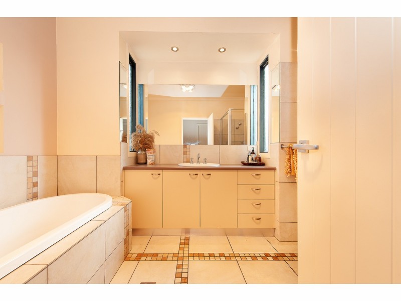 603 Regina Avenue, North Albury NSW 2640