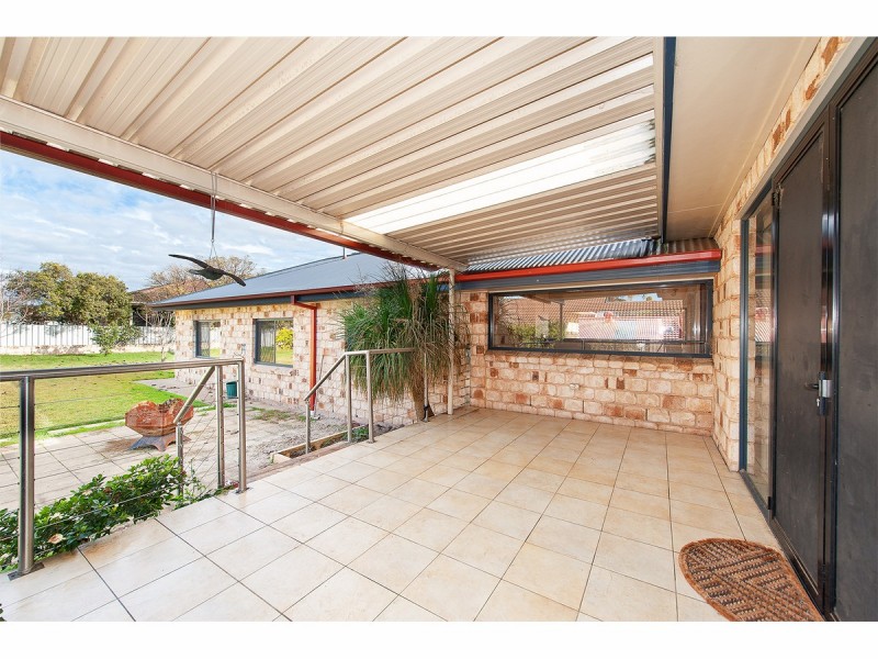 603 Regina Avenue, North Albury NSW 2640