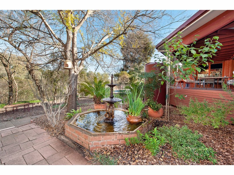 42 Hammer Street, Howlong NSW 2643