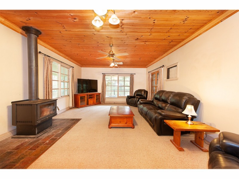 39 Twist Creek Road, Yackandandah VIC 3749