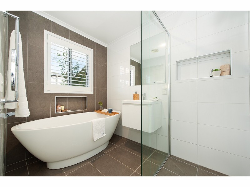 9 Pinnibar Court, Thurgoona NSW 2640