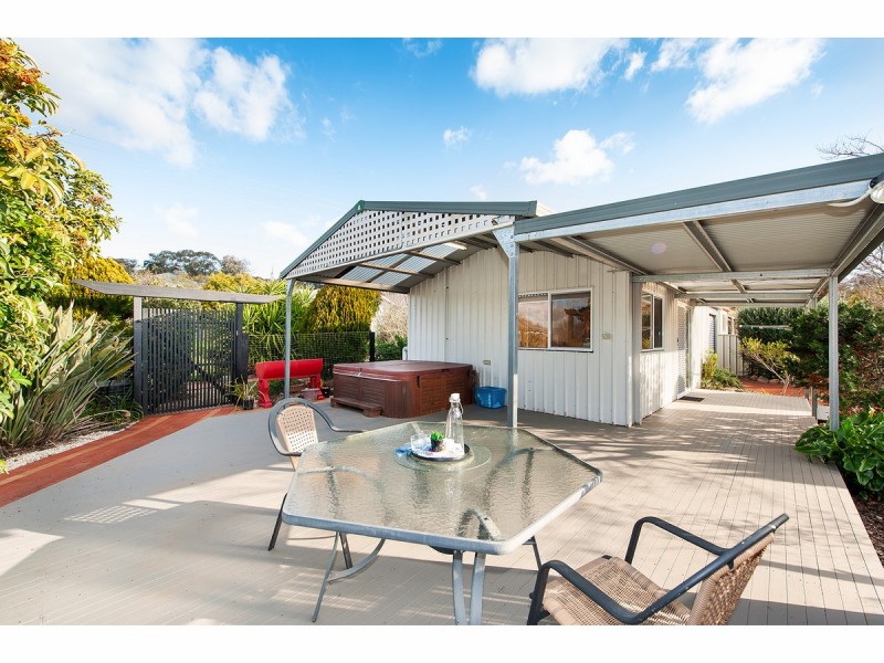 9 Pinnibar Court, Thurgoona NSW 2640