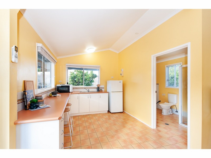 9 Pinnibar Court, Thurgoona NSW 2640