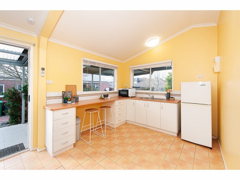 9 Pinnibar Court, Thurgoona NSW 2640