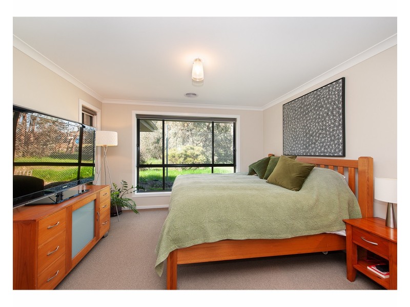 28 Paddlesteamer Court, Thurgoona NSW 2640