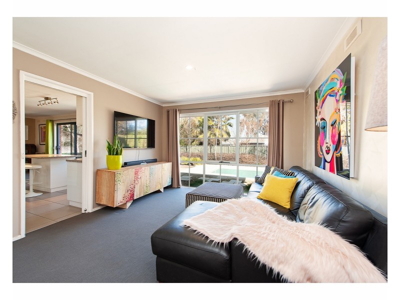 85 St Andrews Circuit, Thurgoona NSW 2640