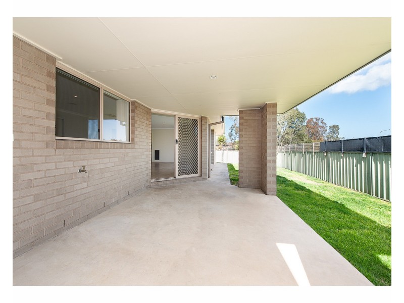 3 Snowgum Place, Thurgoona NSW 2640