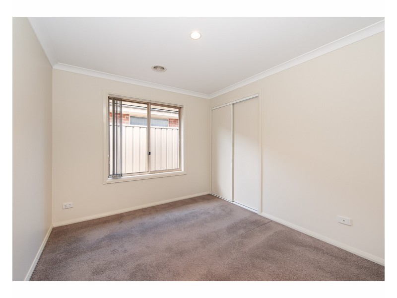 3 Snowgum Place, Thurgoona NSW 2640