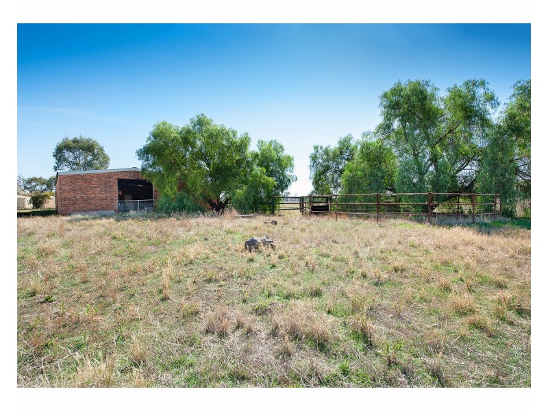 111 Nation Road, Jindera NSW 2642