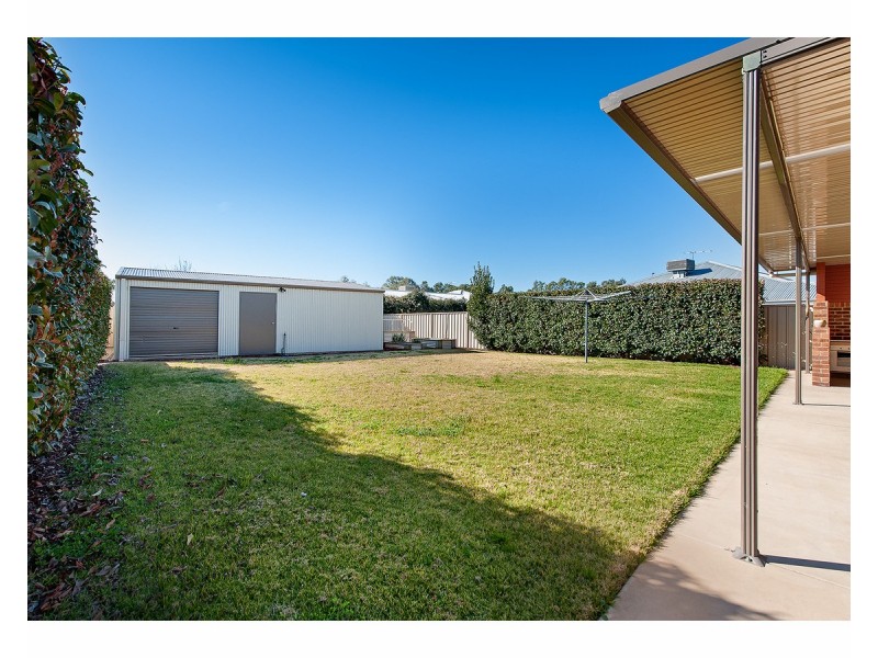 3 Britton Court, Jindera NSW 2642