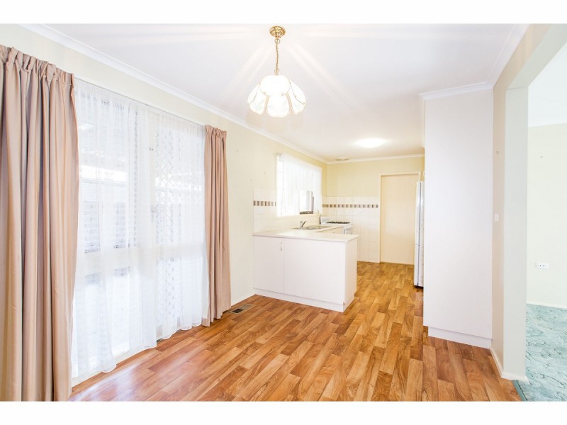 329 Haines Court, Lavington NSW 2641