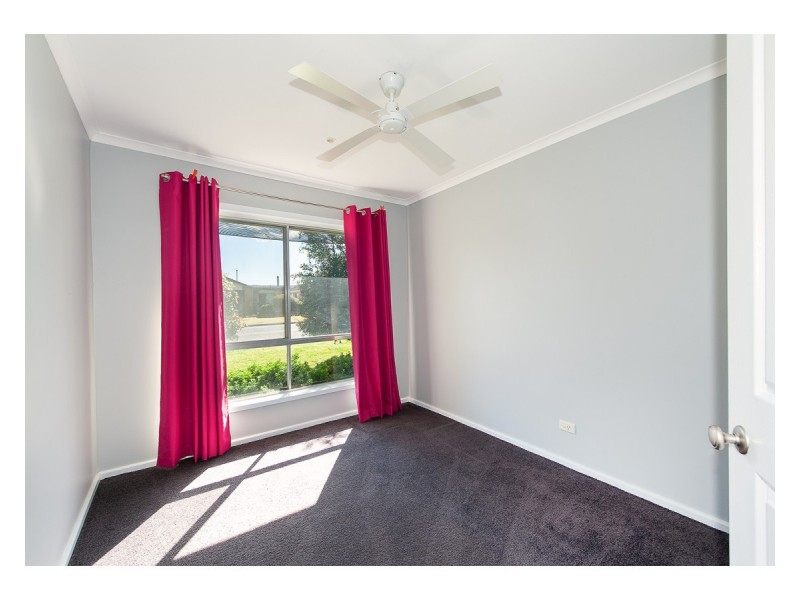 458 Danes Street, Lavington NSW 2641