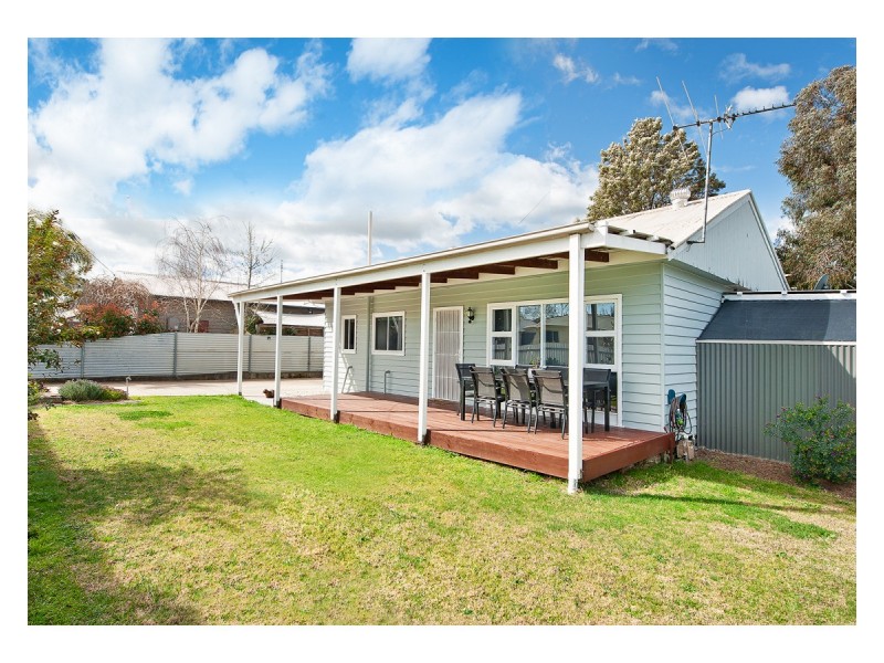 394 Eden Street, Lavington NSW 2641