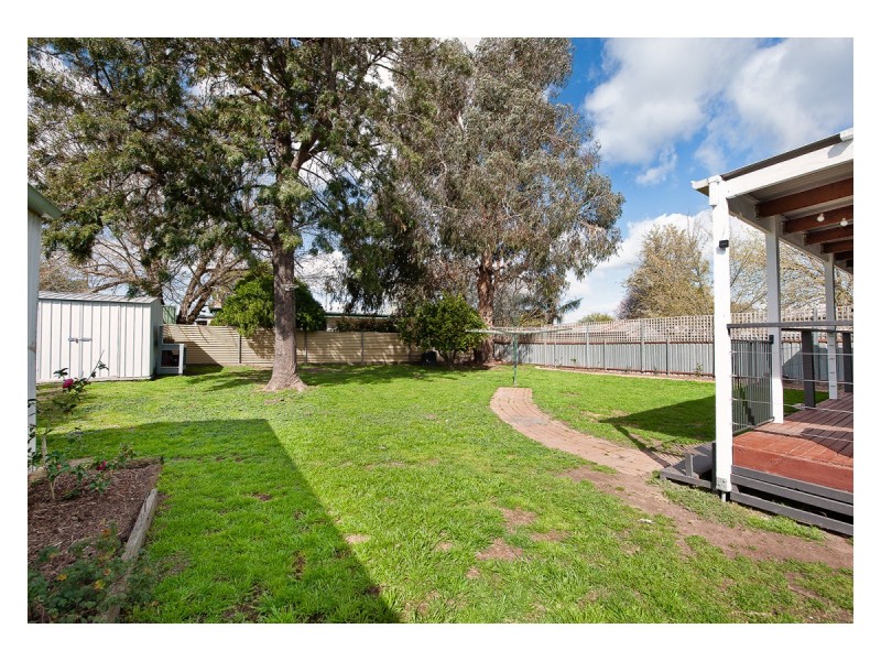 394 Eden Street, Lavington NSW 2641