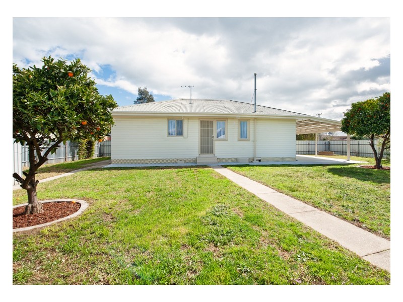1022 Calimo Street, North Albury NSW 2640