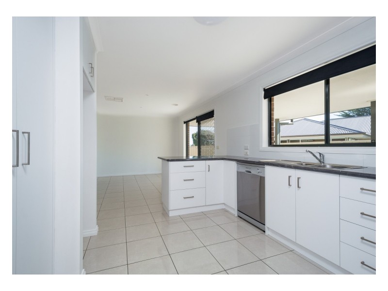 1 & 2/298 Kaitlers Road, Springdale Heights NSW 2641