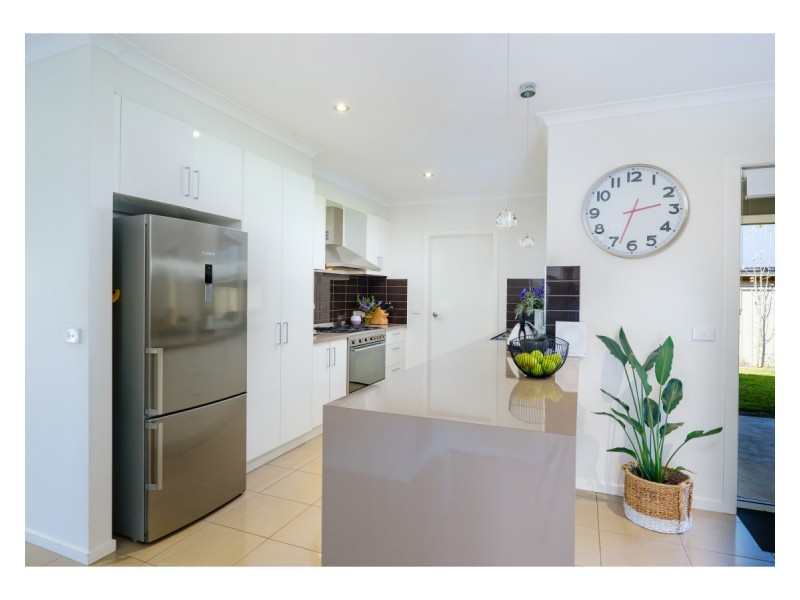 17 Warbler Street, Thurgoona NSW 2640
